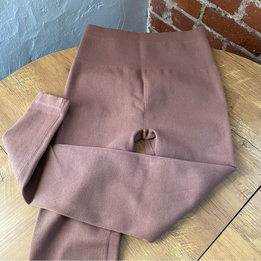 Everlane comfy knit leggings loungewear